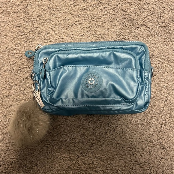 Kipling Handbags - Kipling Merryl U 2-in-1 Convertible, Lightweight Mini, Crossbody Bag NWOT